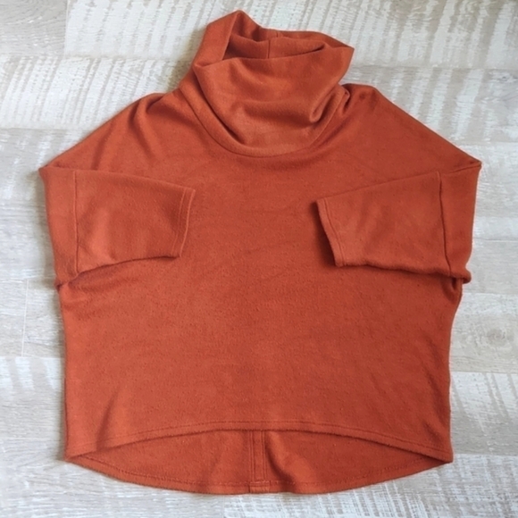 Boho Chic Cowl Neck Oversized Sweater - Picture 8 of 14